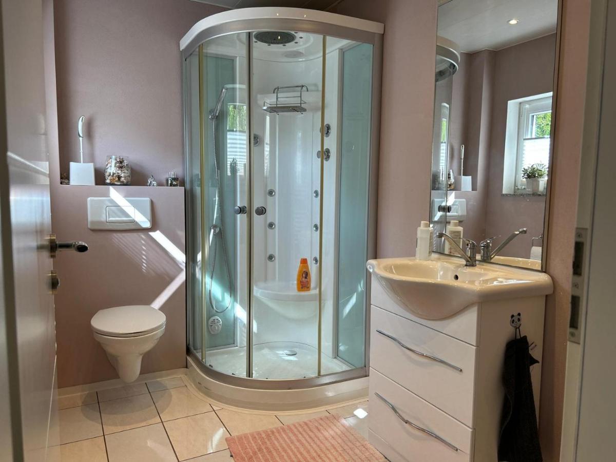 Appartement Gemuetliches Familienhaus - Fuehlt Euch Wohl à Oldenbourg Extérieur photo