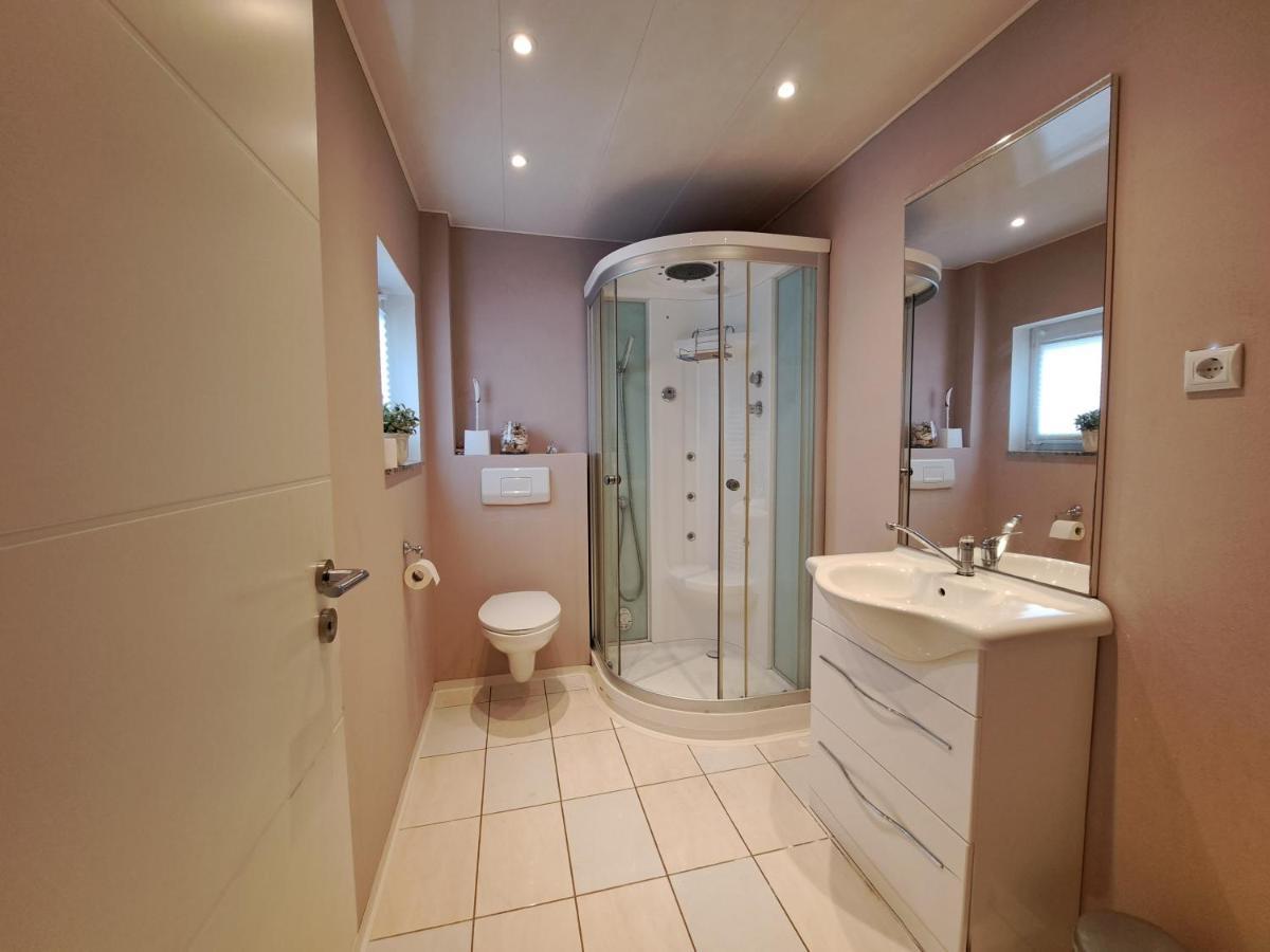 Appartement Gemuetliches Familienhaus - Fuehlt Euch Wohl à Oldenbourg Extérieur photo