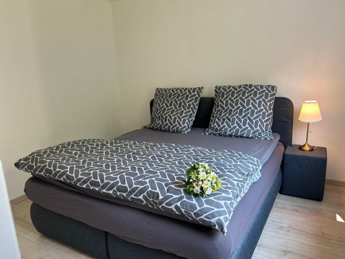 Appartement Gemuetliches Familienhaus - Fuehlt Euch Wohl à Oldenbourg Extérieur photo