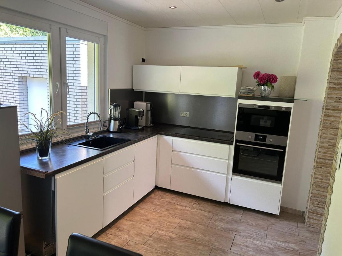 Appartement Gemuetliches Familienhaus - Fuehlt Euch Wohl à Oldenbourg Extérieur photo