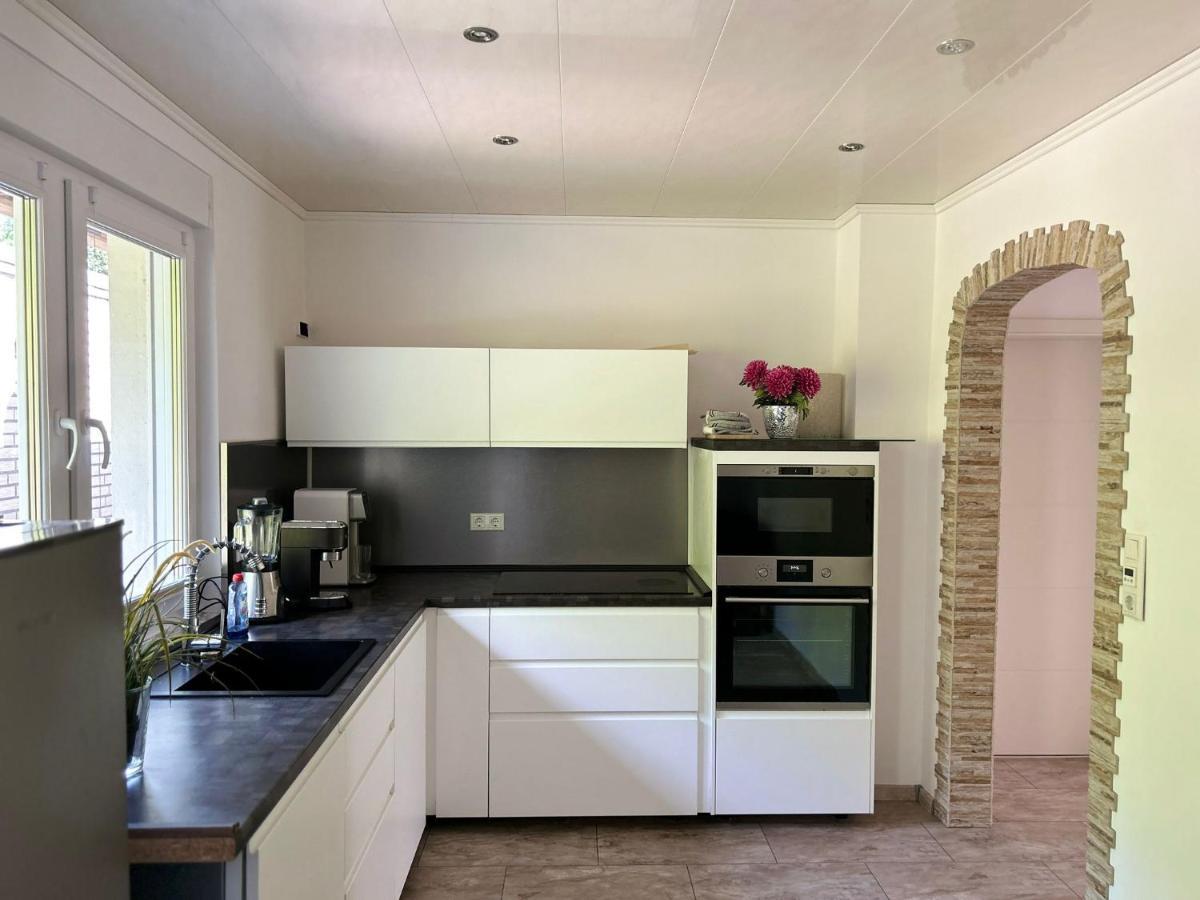 Appartement Gemuetliches Familienhaus - Fuehlt Euch Wohl à Oldenbourg Extérieur photo
